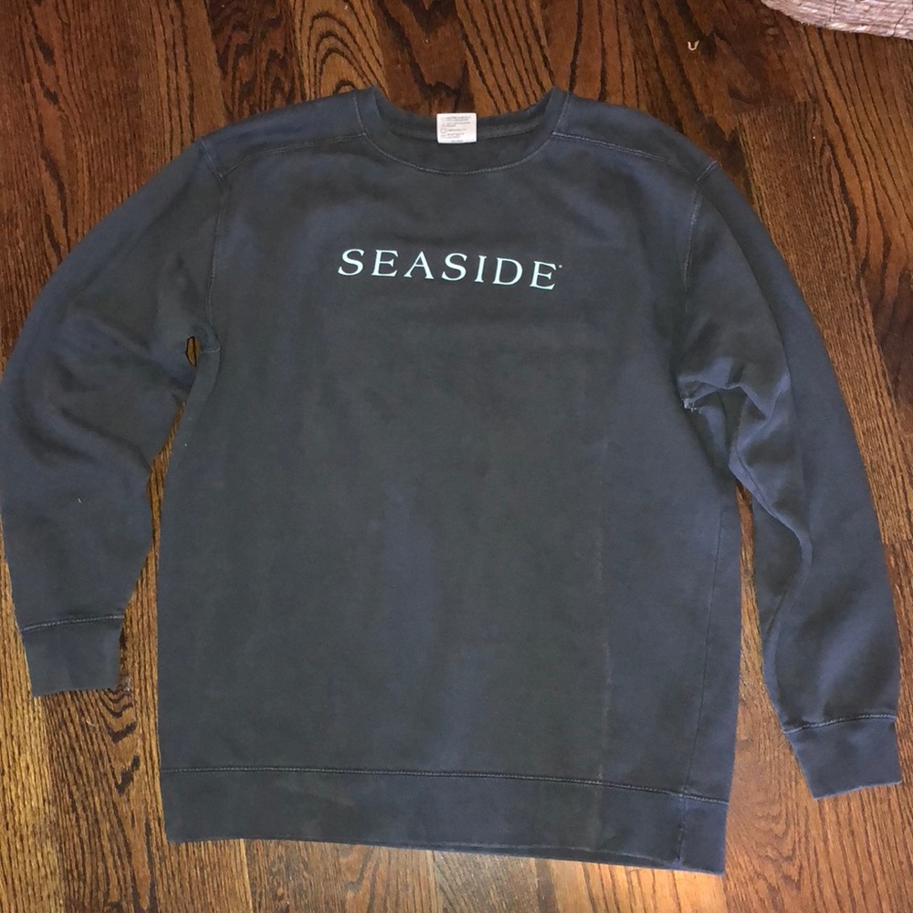 Charcoal gray hoodless seaside sweatshirt